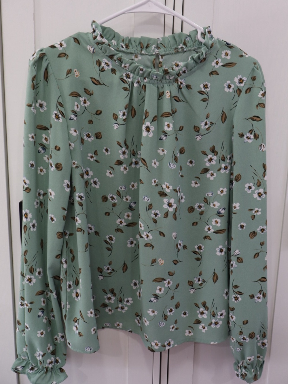 SHEIN Mint Green Floral Ruffle-Neck Blouse